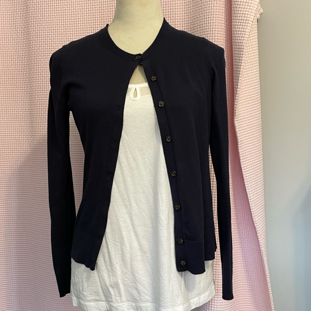 ANN TAYLOR Navy blue cardigan size XS.